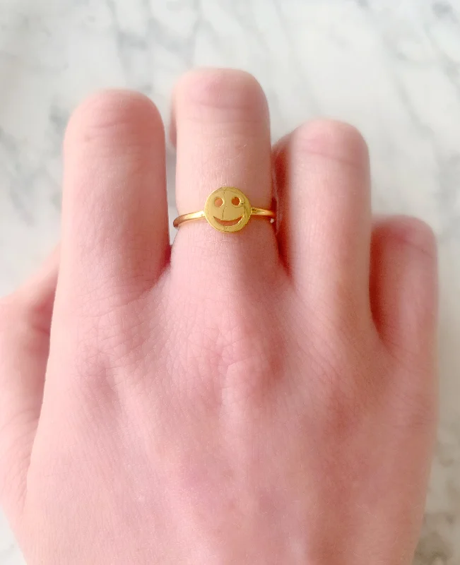 Happy Face Ring