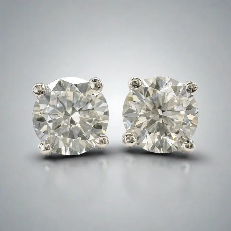 14K W Gold 0.67ctw G/VS2 Lab-Created Diamond Stud Earrings