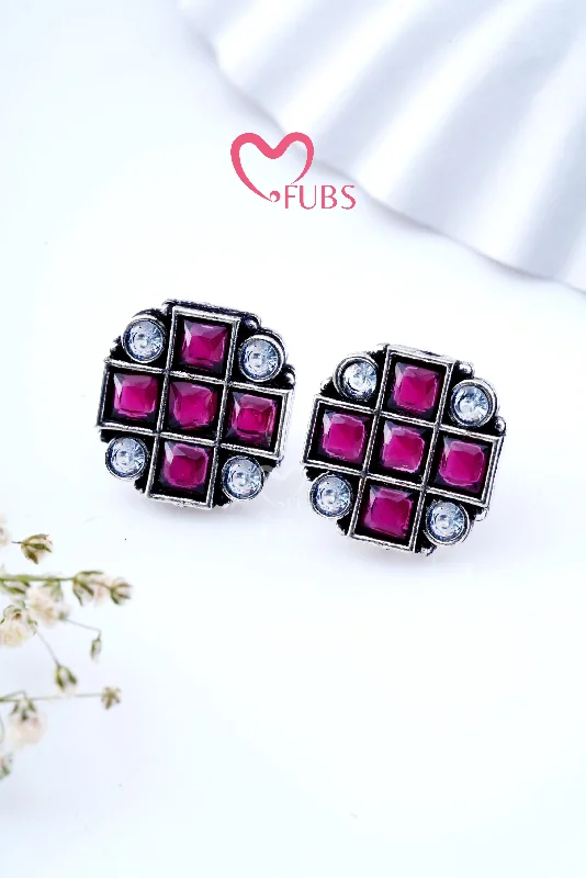 Maroon Oxidized mini square stud earrings