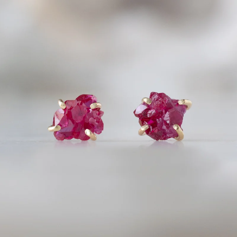 The Raw Garnet Gemstone Stud Earrings | 14K Yellow Gold