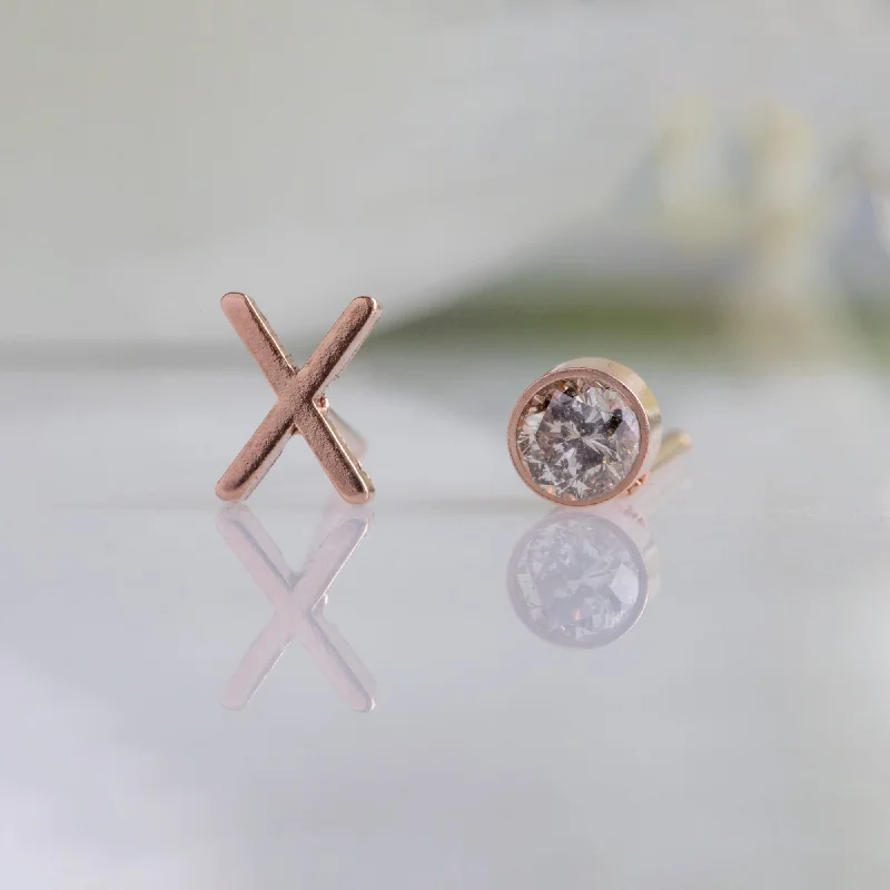 The XO' Salt and Pepper Diamond Stud Earrings | 14K Rose Gold