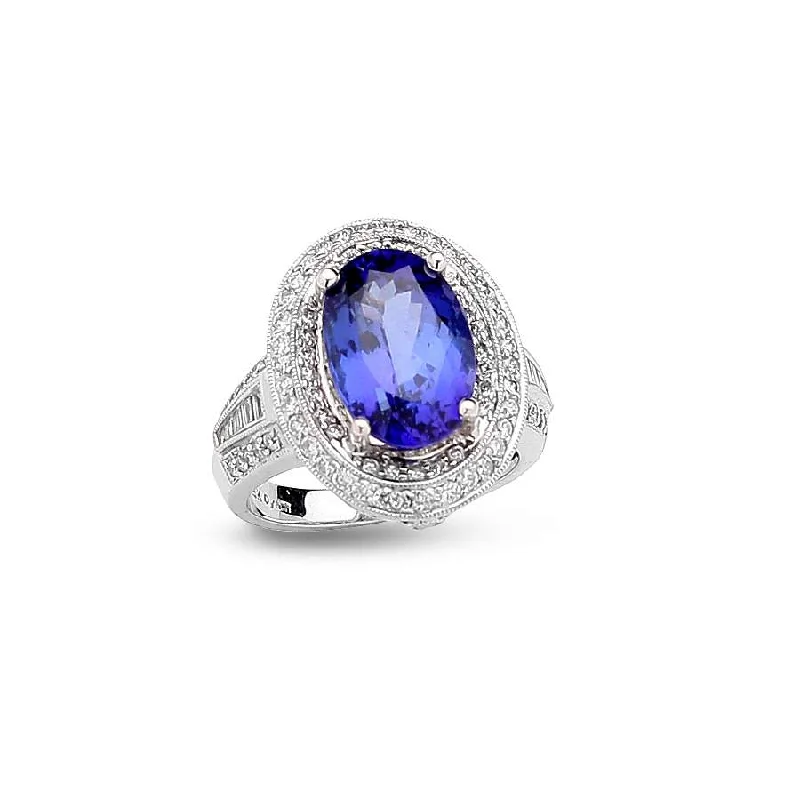 18KT WHITE GOLD TANZANITE AND DIAMOND RING