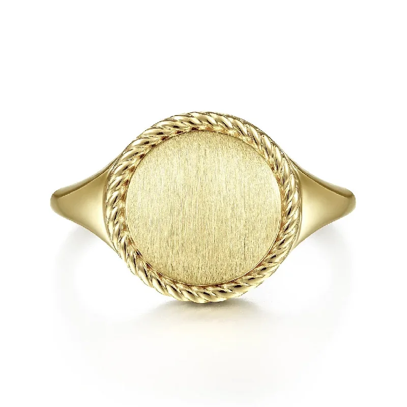 14K Yellow Gold Round Signet Ring with Twisted Rope Frame