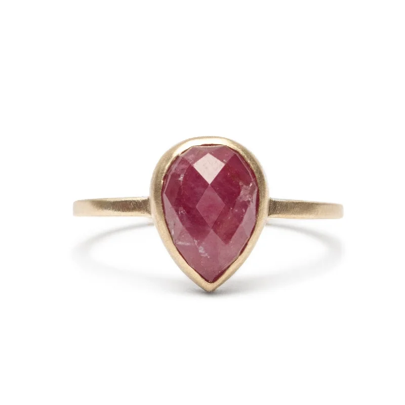 Pirum Ruby ring