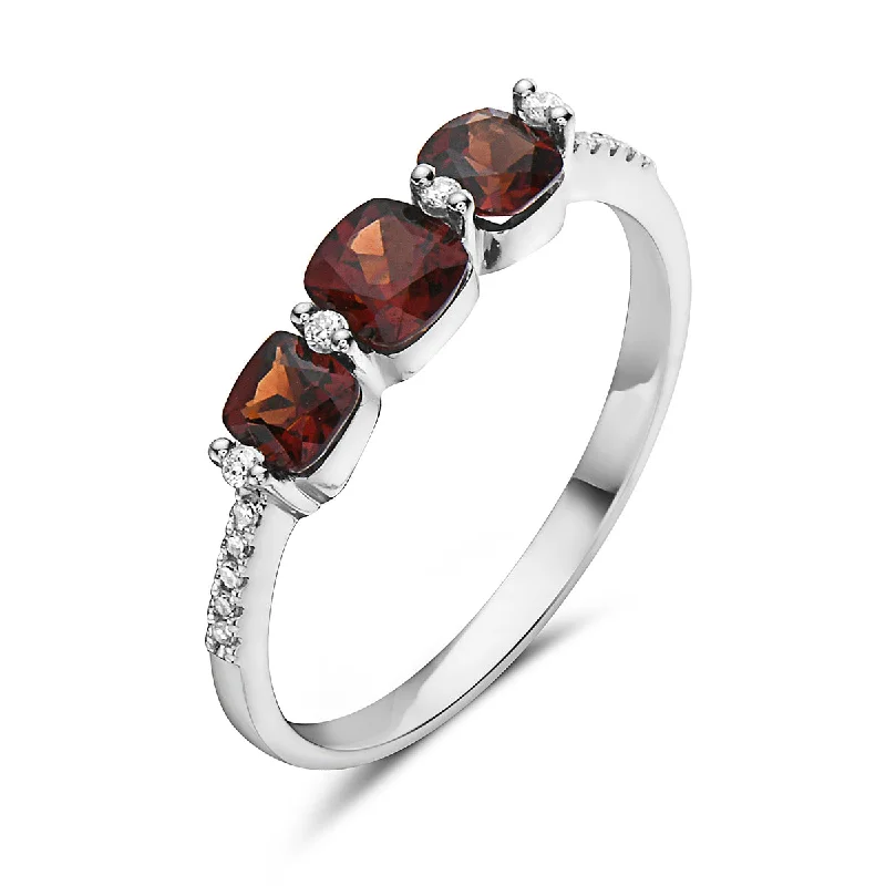 Garnet And Diamond Fashion Ring