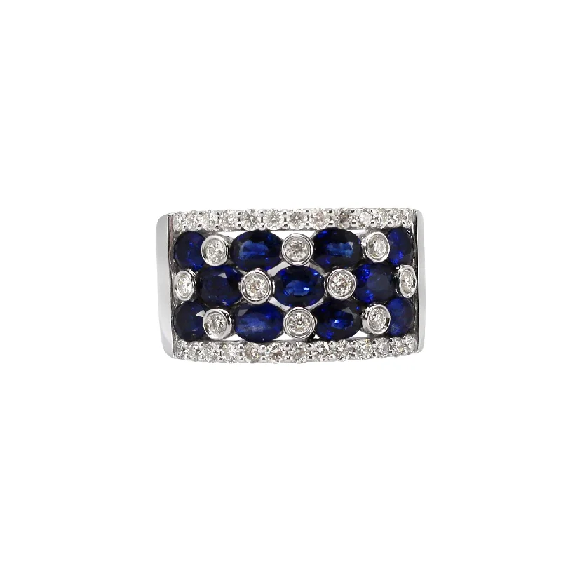 SAPPHIRE AND DIAMOND RING