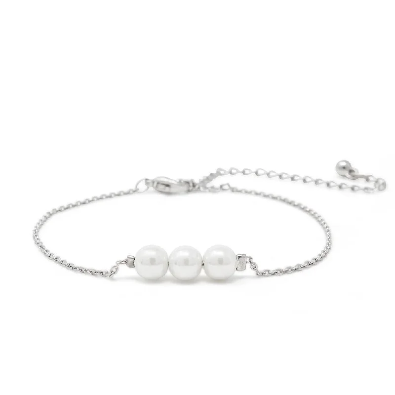 Bracelet Three Pearl Station Silver Tone