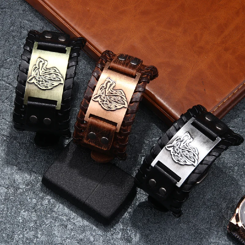 Wholesale Men's Wolf Head Wide Leather Bracelet