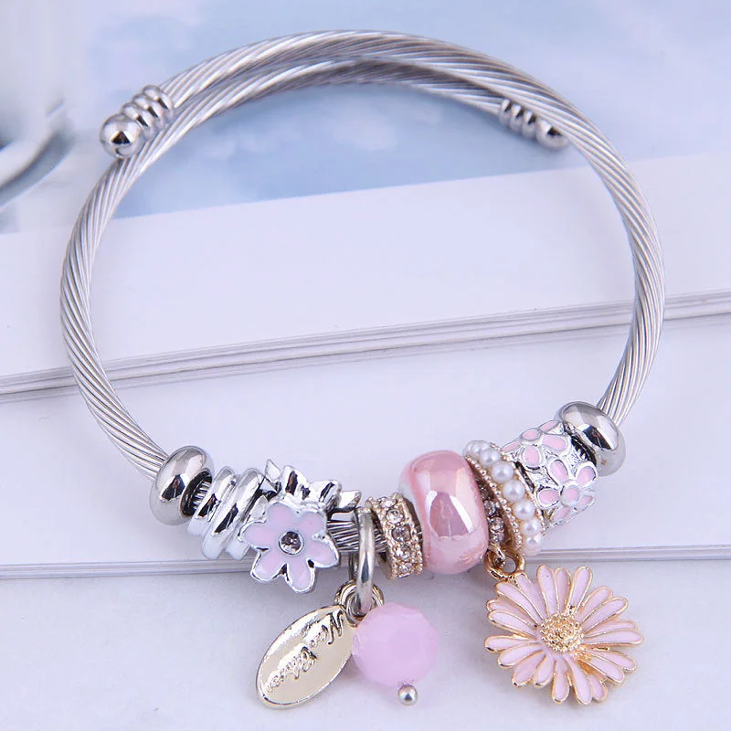 Wholesale Stainless Steel Wire Handmade Beaded Daisy Crystal Adjustable Bracelet